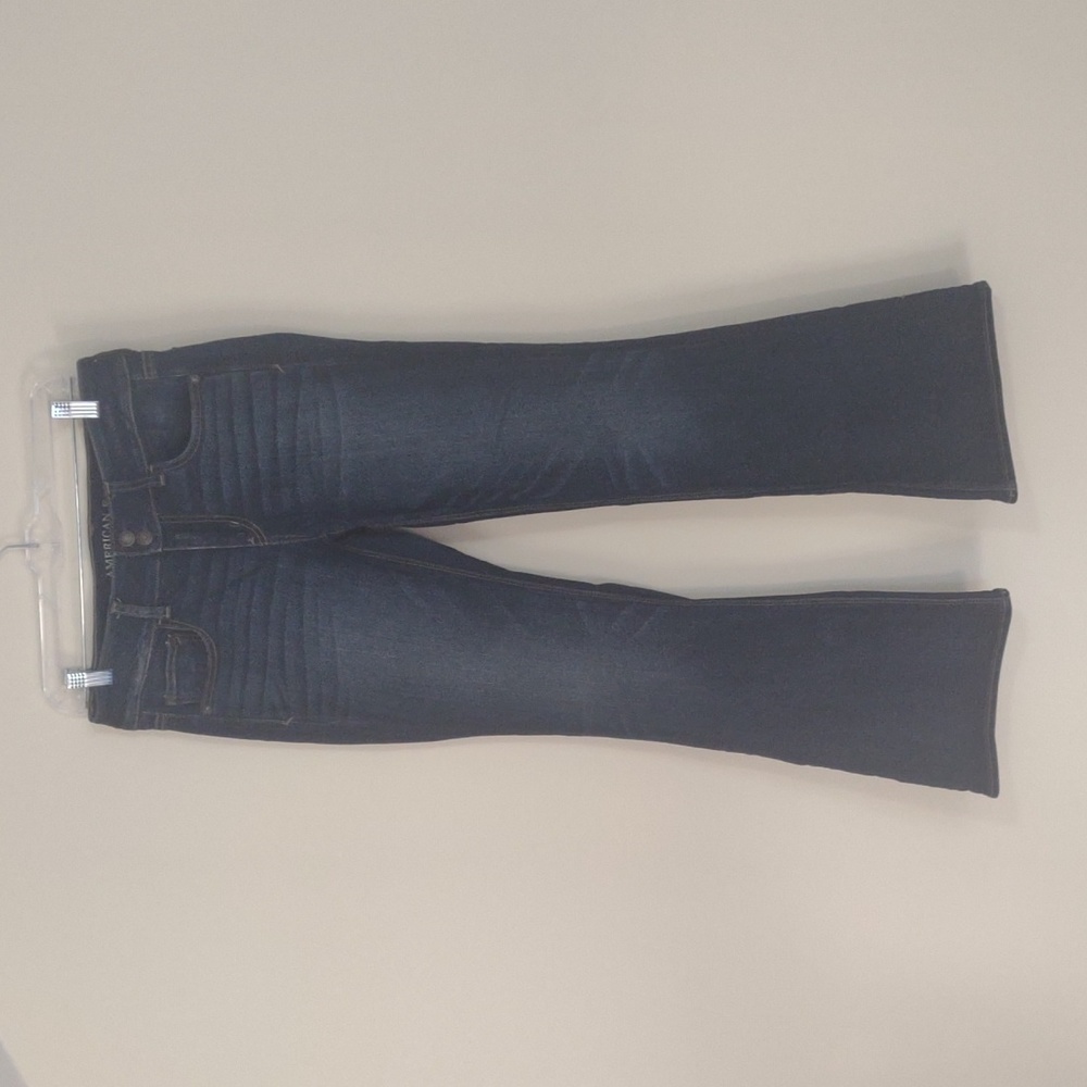 American Eagle Outfitters Super Stretch Artist Flare mid rise jeans Size 10